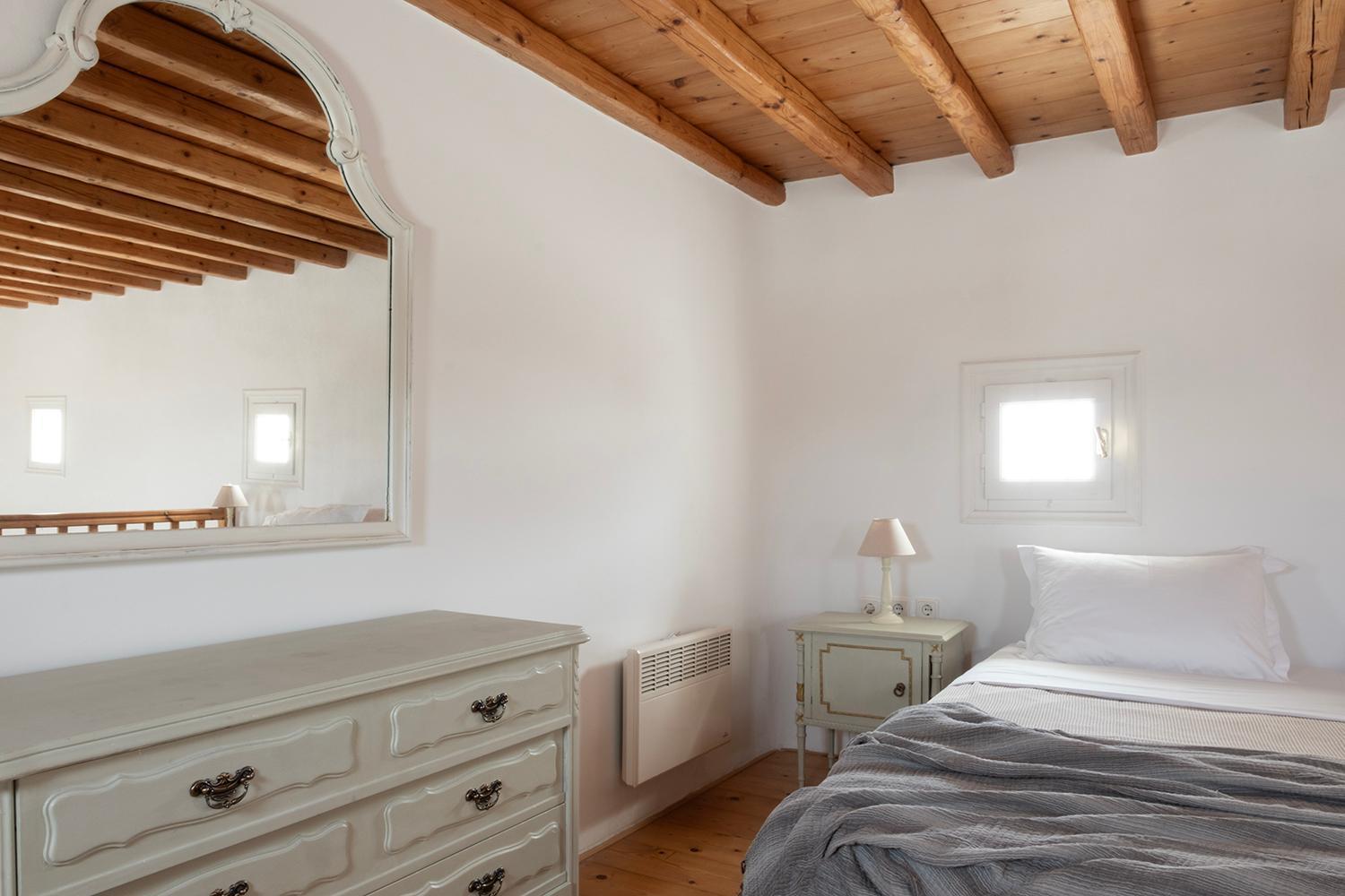 Mykonian Style W Shared Pool Houses & Nighttime Security Guard Ornos  Room photo