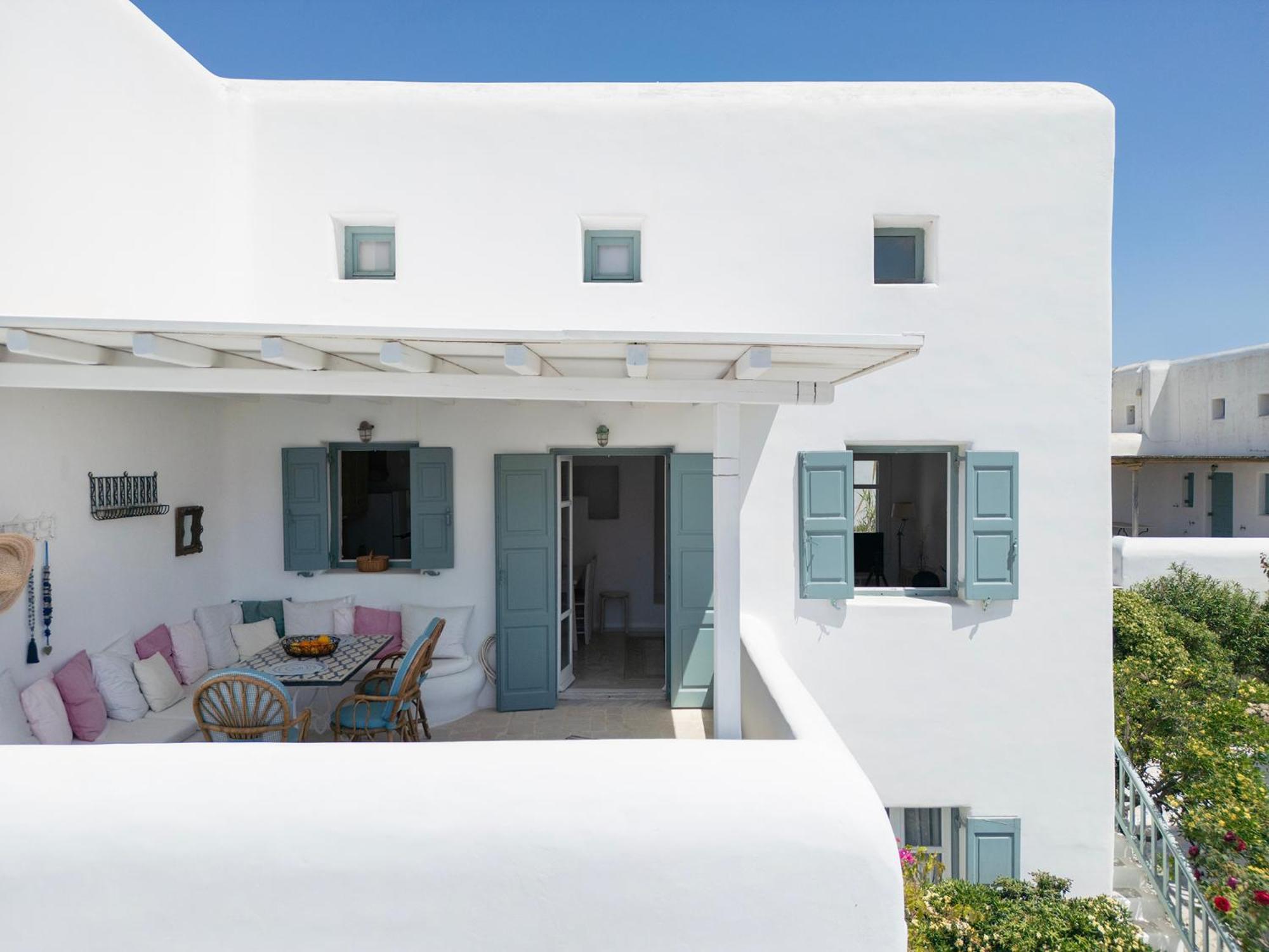 Mykonian Style W Shared Pool Houses & Nighttime Security Guard Ornos  Exterior photo